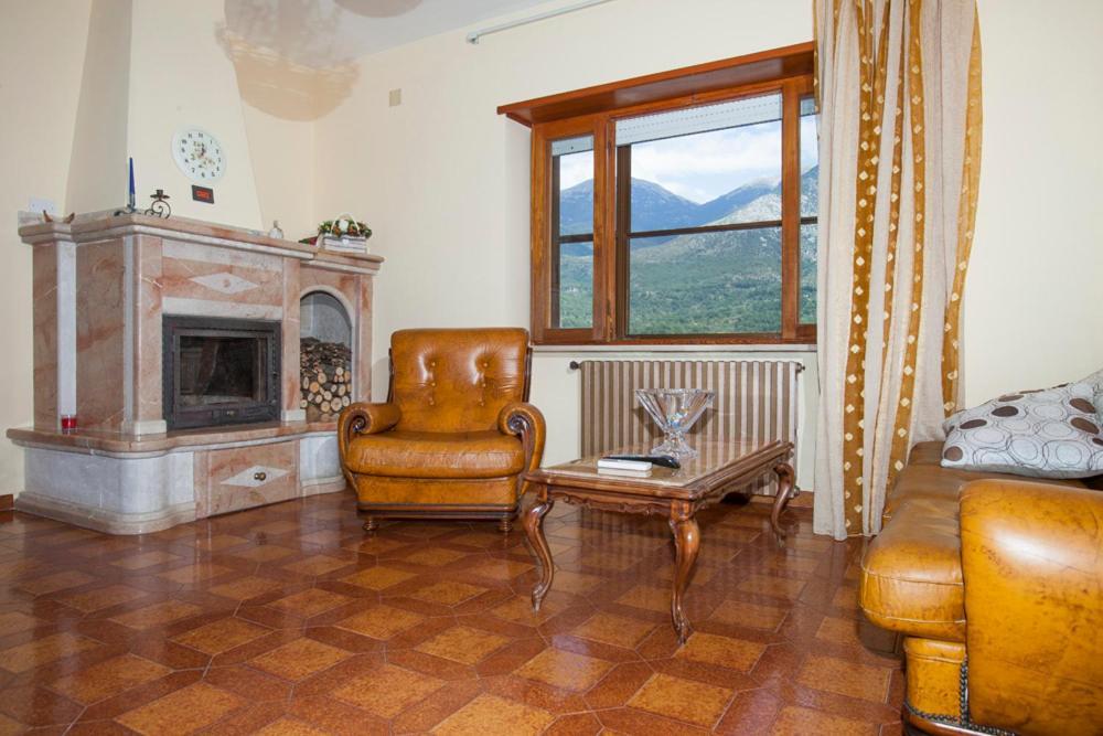 Villa Attilio Balsorano Vecchio Buitenkant foto